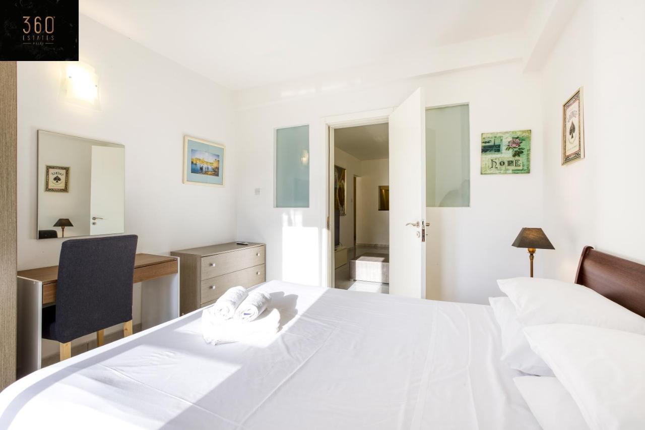 Centre Apt In St Julians/Pv With Spacious Living By 360 Estates San Ġiljan Buitenkant foto